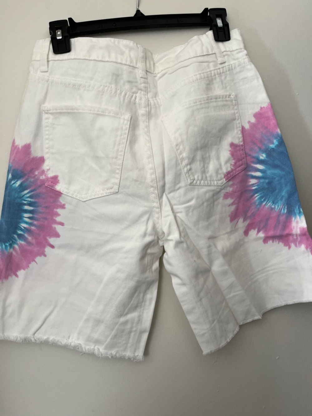 Easel Tie-Dye White Denim Shorts with Pink & Blue Burst NWT - Picture 2 of 4